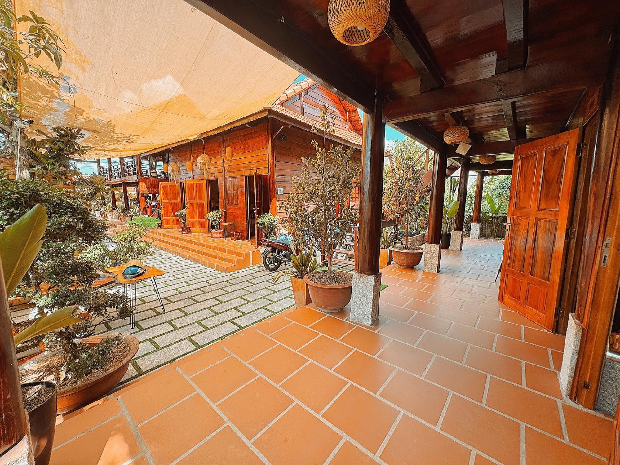 Kara Homestay & Cafe Кантхо Экстерьер фото
